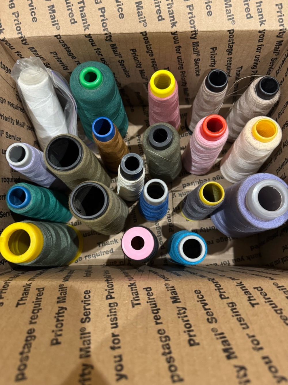 Assorted Sewing Thread Spools - Multicolor Pack - Picture 3 of 3